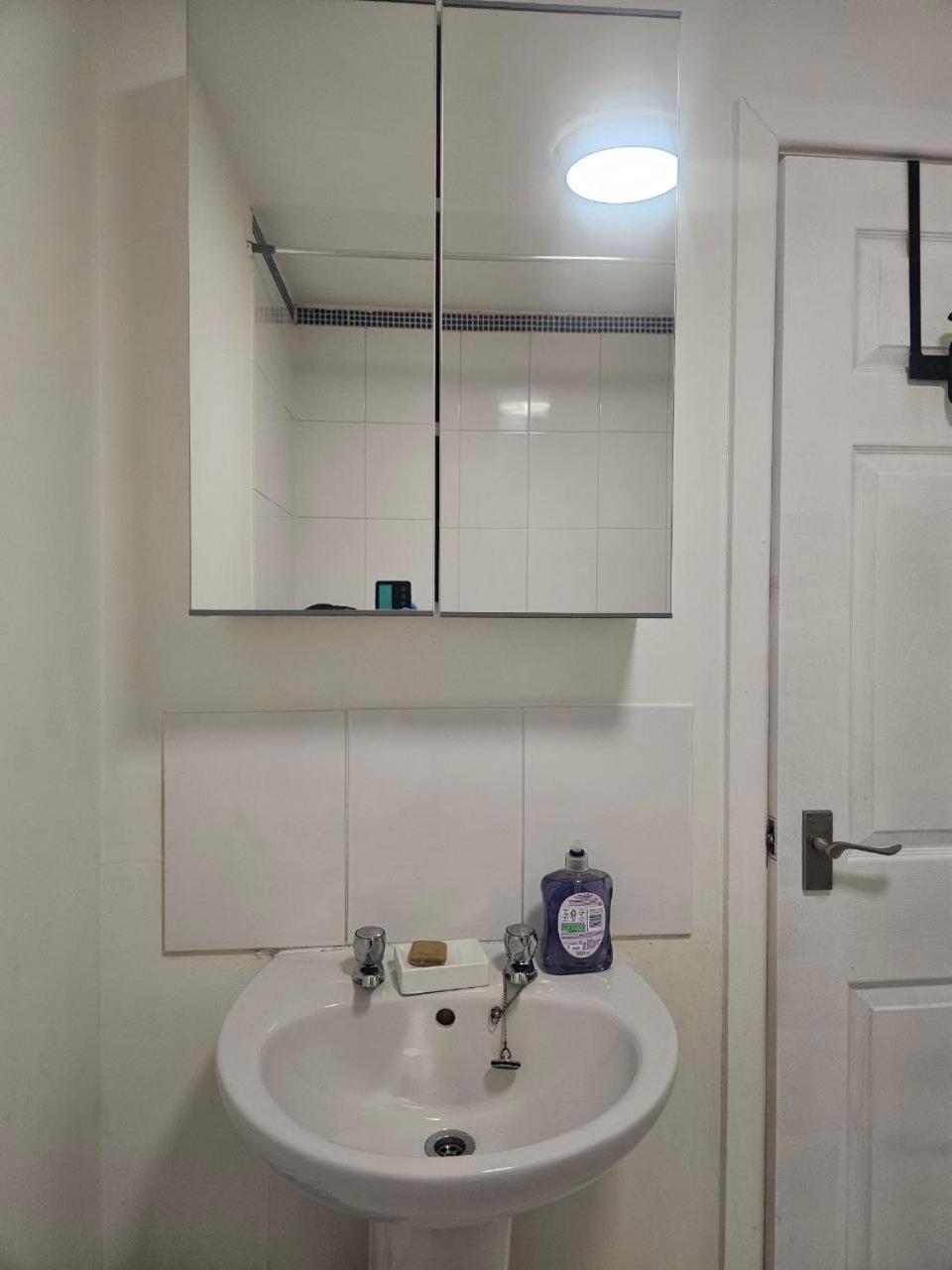 Seaside Haven Coastal Comfort 200m From The Apartment Margate