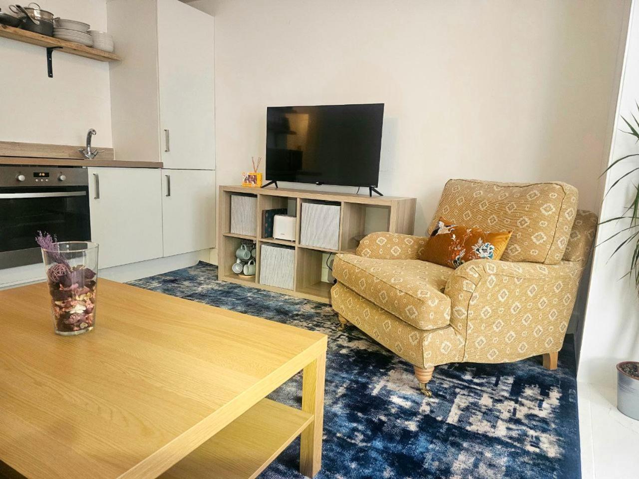Seaside Haven Coastal Comfort 200m From The Apartment Margate