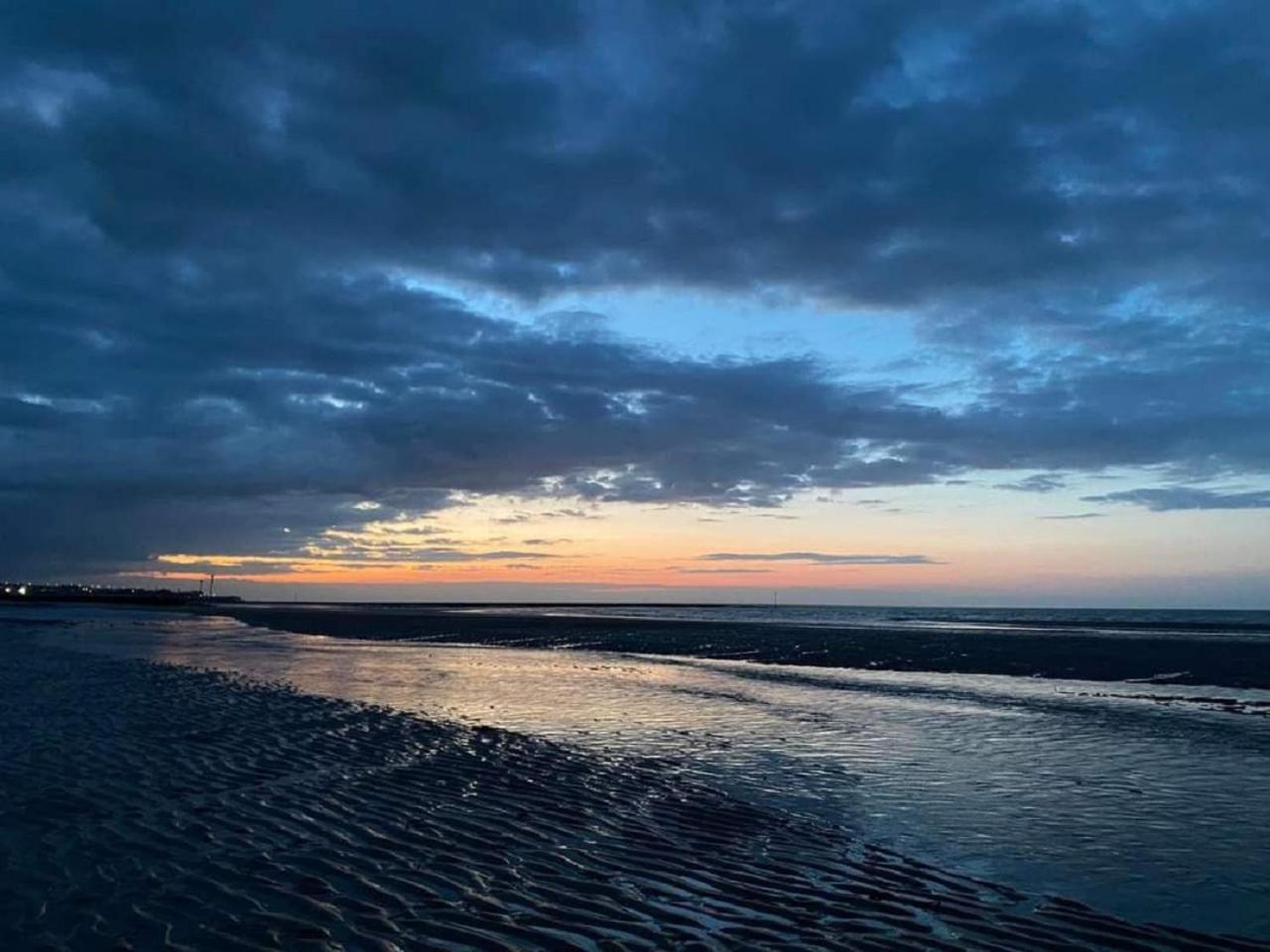 Apartment Seaside Haven Coastal Comfort 200m From The Margate
