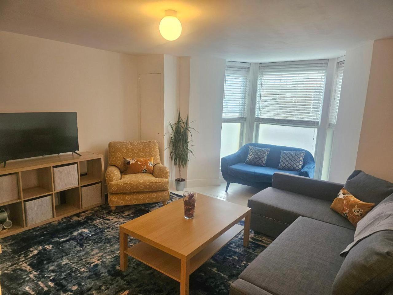 Apartment Seaside Haven Coastal Comfort 200m From The Margate