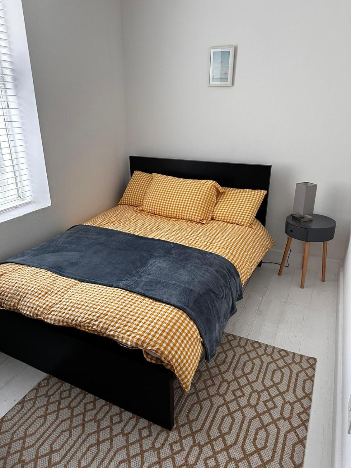 Seaside Haven Coastal Comfort 200m From The *