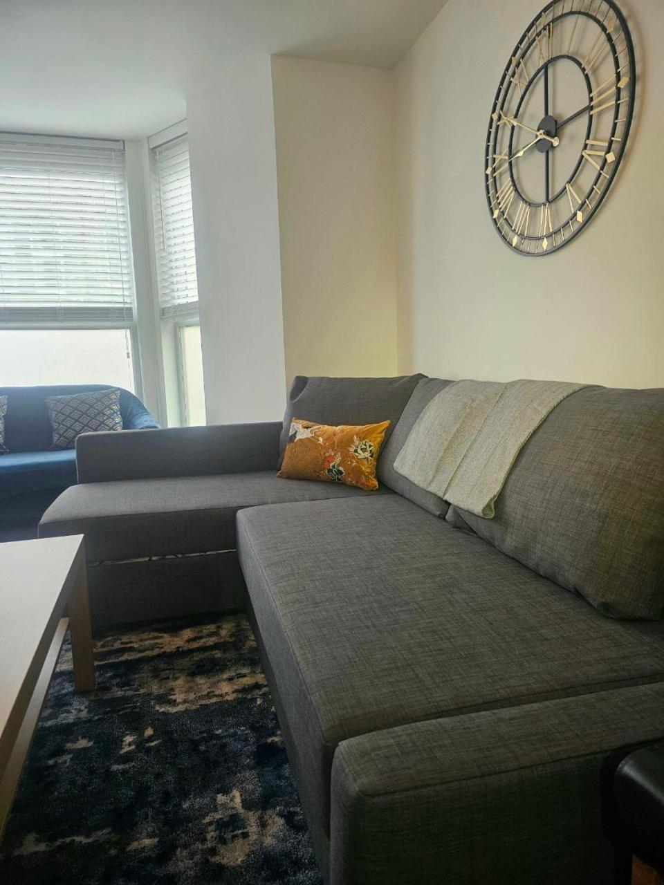 Seaside Haven Coastal Comfort 200m From The